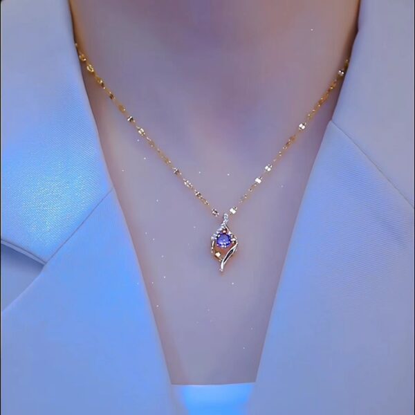 2025 new trendy small purse pearl necklace design niche temperament versatile titanium steel clavicle chain - Image 3