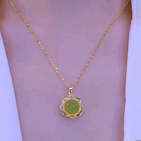 2025 new trendy small purse pearl necklace design - Image 4