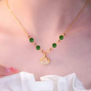 2025 new trendy small purse pearl necklace